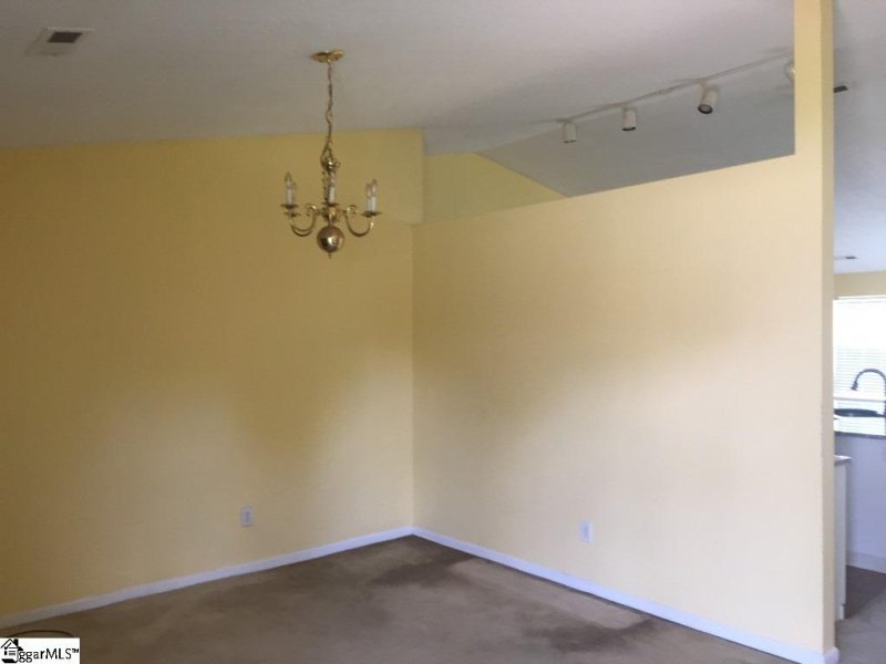 Property image 3 at 4 Wake Forest Way, Mauldin, SC 29662