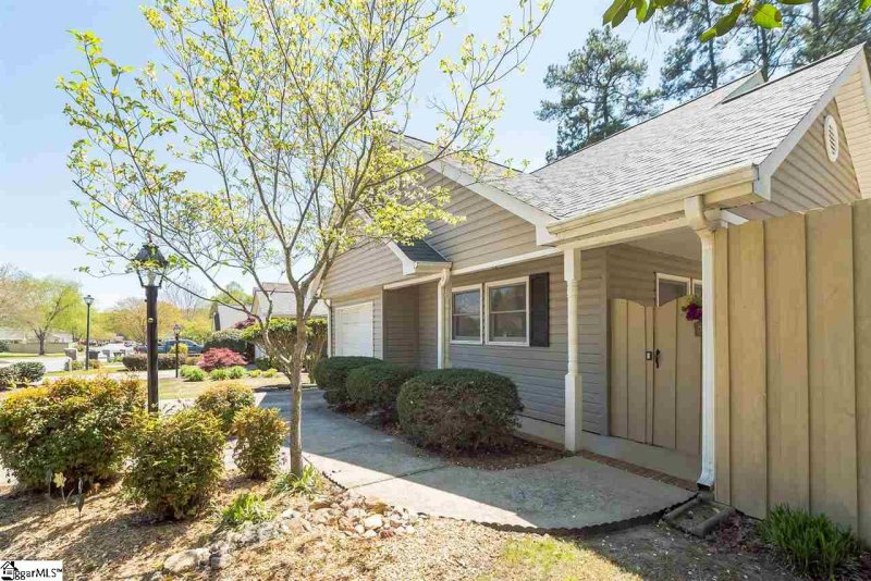 Property image 2 at 106 Londonberry Drive, Anderson, SC 29621-1038