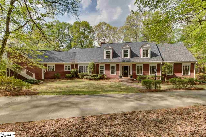 335 Shadowmere Drive