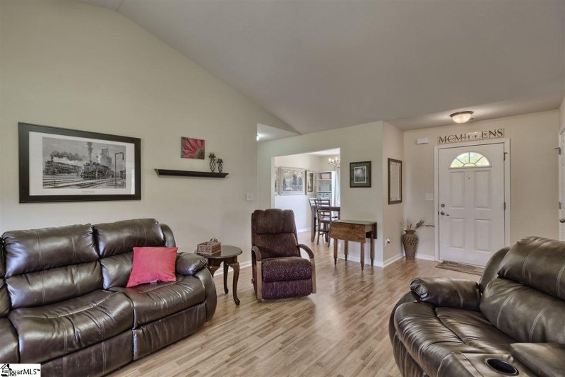 Property image 3 at 116 Spring Estates Drive, Liberty, SC 29657