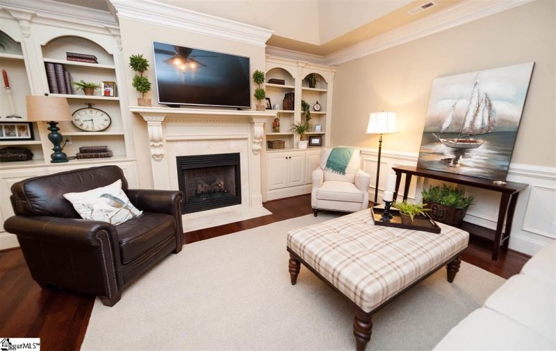 Property image 2 at 107 S Radcliff Way, Spartanburg, SC 29301