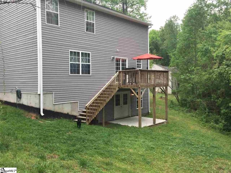 Property image 3 at 102 Mossy Oak Lane, Greer, SC 29651