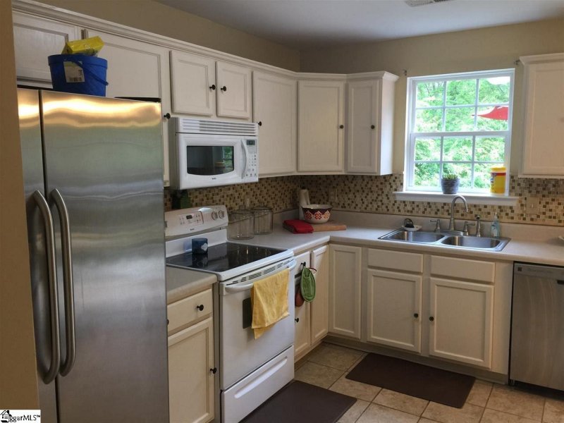 Property image 5 at 102 Mossy Oak Lane, Greer, SC 29651