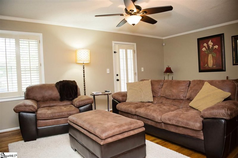 Property image 3 at 114 Village Court, Greer, SC 29651