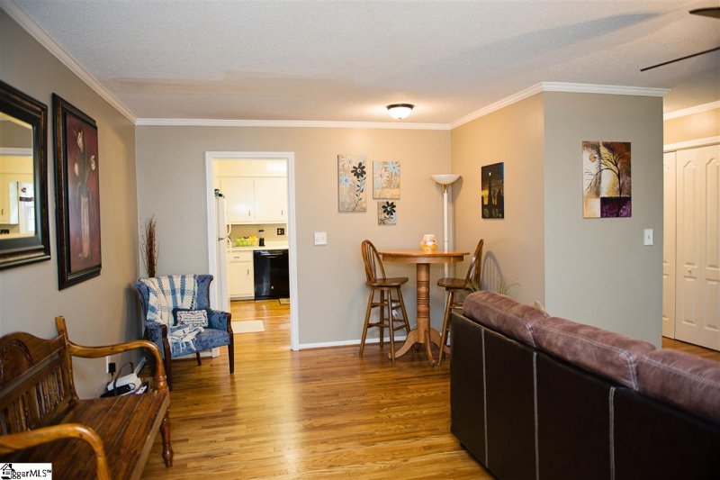 Property image 5 at 114 Village Court, Greer, SC 29651