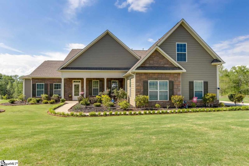 117 Rolling Meadow Court