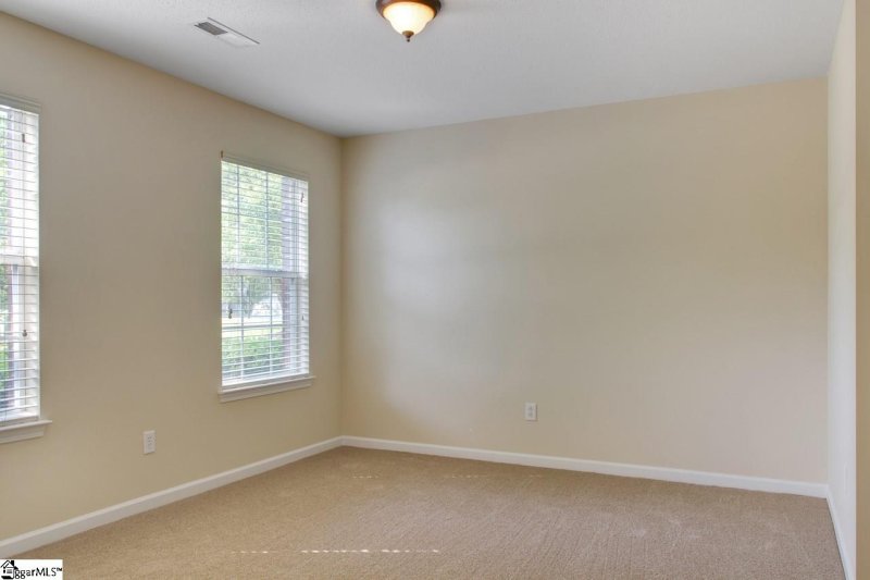 Property image 5 at 406 Revis Creek Court, Simpsonville, SC 29681