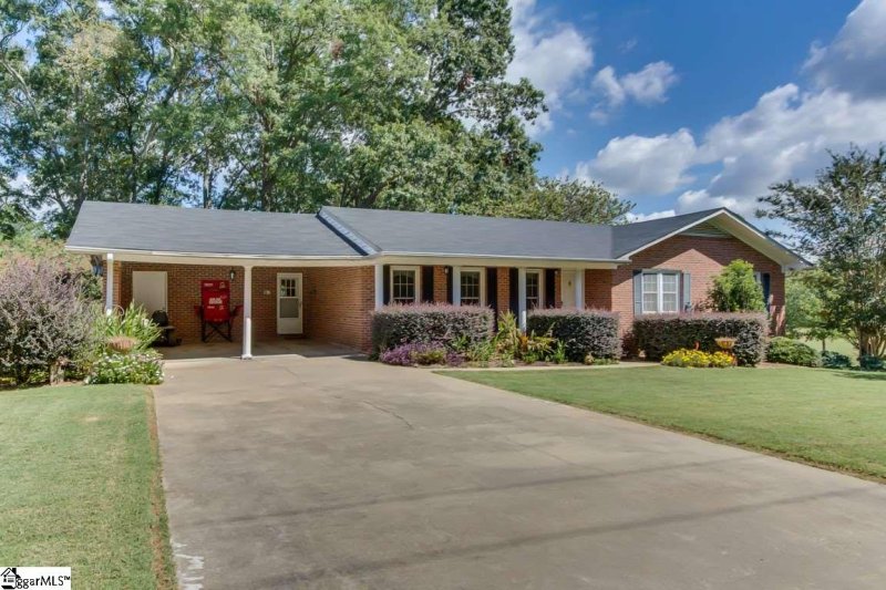 Property image 2 at 209 River Drive, Williamston, SC 29697