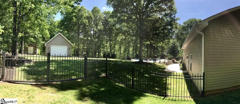 Property image 4 at 40 N Windward Court, Taylors, SC 29687