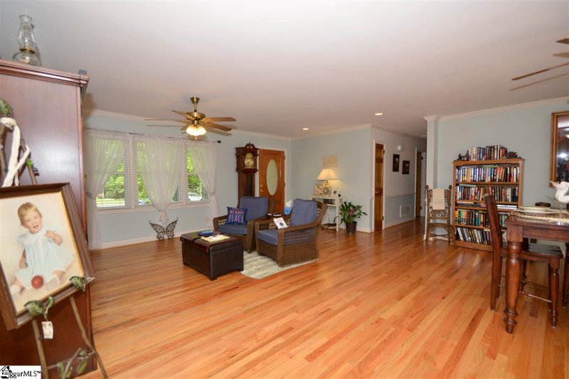 Property image 5 at 6 Strand Court, Taylors, SC 29687