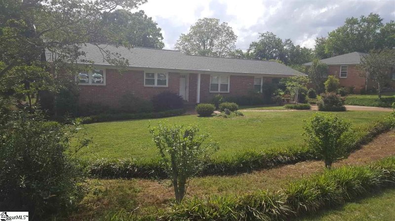 Property image 2 at 218 Highland Road, Duncan, SC 29334