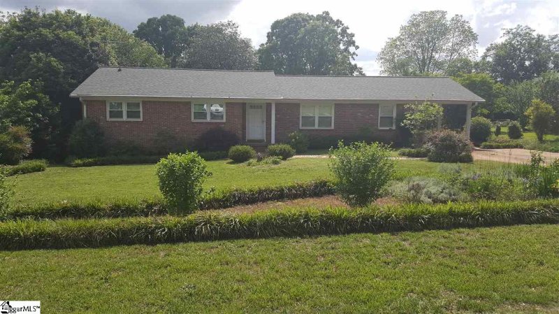 Property image 3 at 218 Highland Road, Duncan, SC 29334