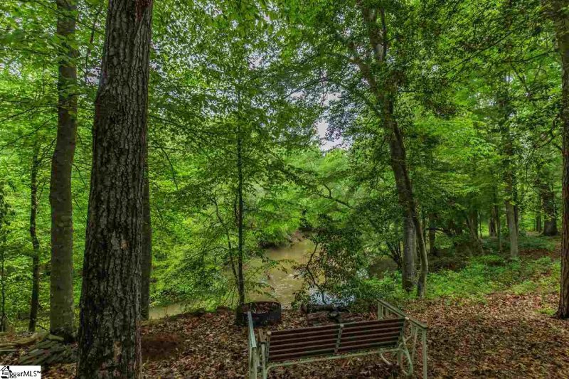 Property image 2 at 248 Yorkswell Lane, Greenville, SC 29607