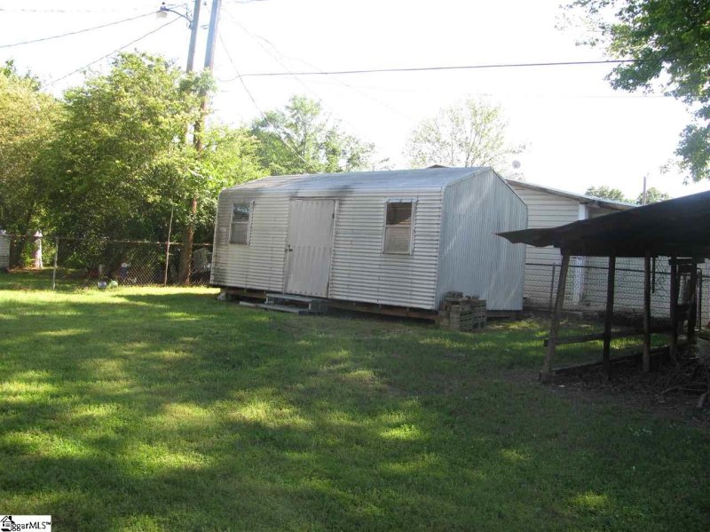 Property image 2 at 1122 Bennett Street, Greenville, SC 29611-4765