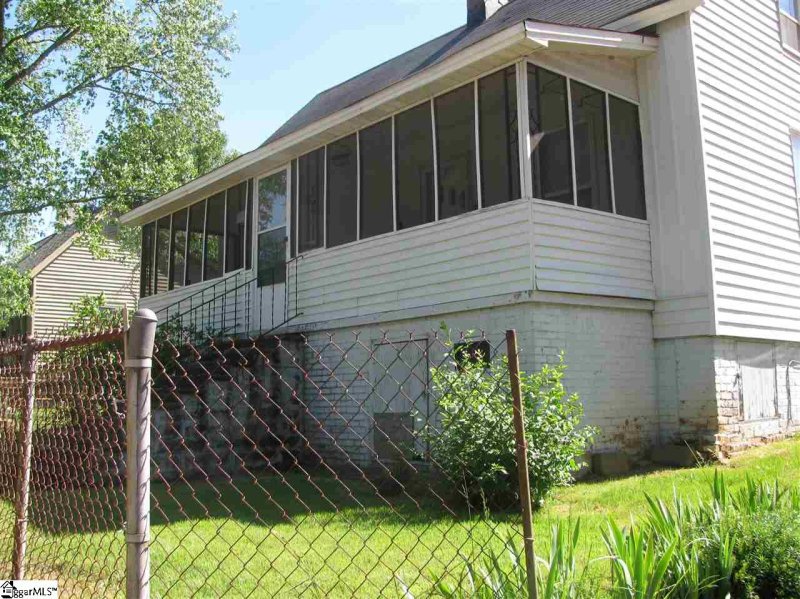 Property image 4 at 1122 Bennett Street, Greenville, SC 29611-4765