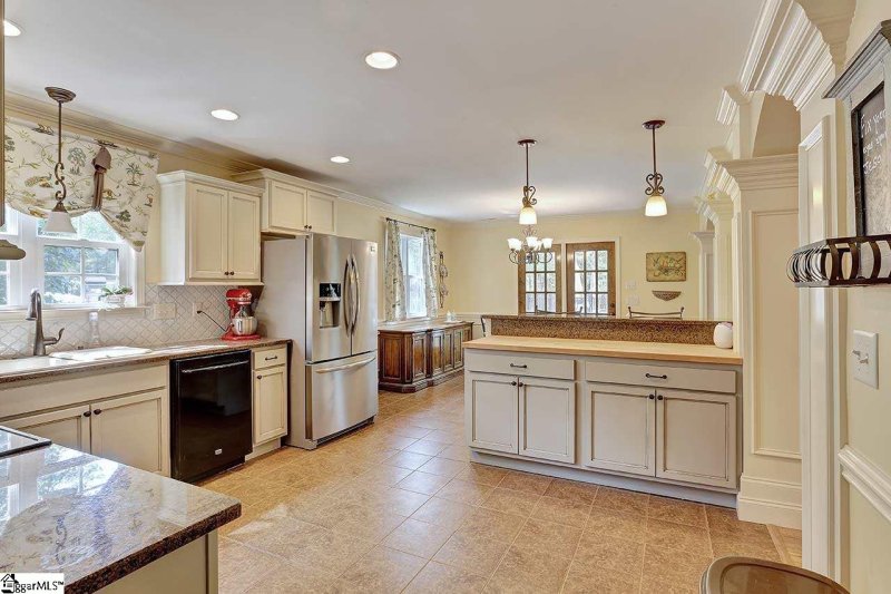 Property image 2 at 460 Sunset Pointe Drive, Lyman, SC 29365