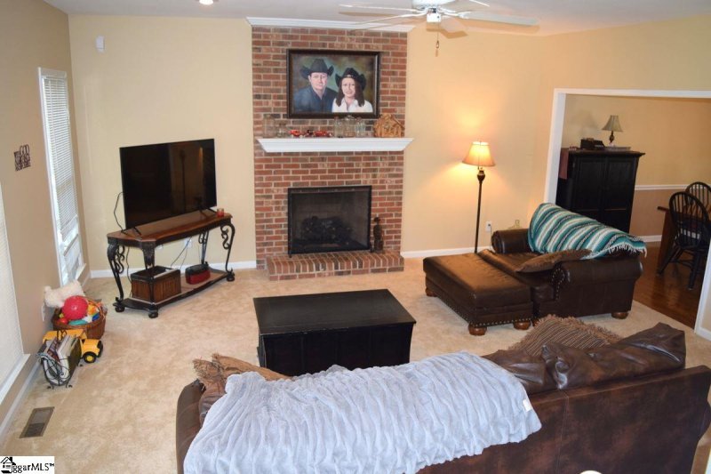 Property image 4 at 2 Darby Hill Lane, Taylors, SC 29687