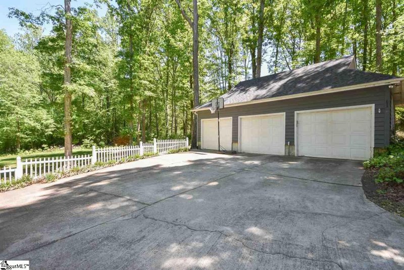 Property image 4 at 138 Fox Trace, Simpsonville, SC 29680
