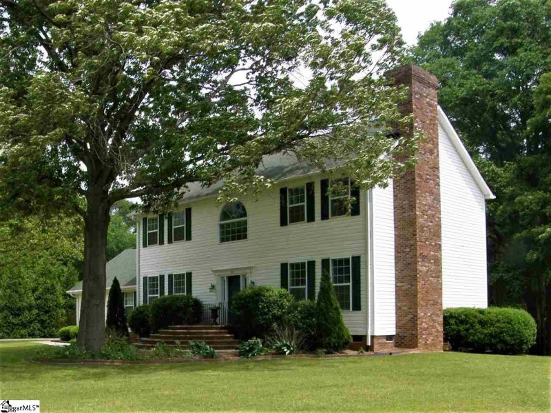 Property image 2 at 104 Pleasant Woods Road, Piedmont, SC 29673