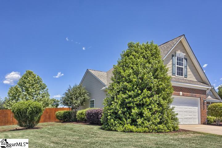 Property image 3 at 716 Golden Tanager Court, Greer, SC 29651
