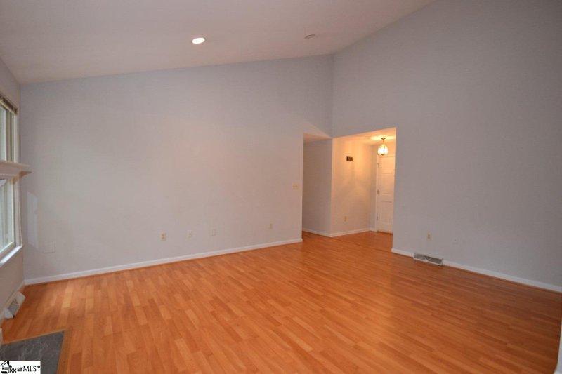 Property image 4 at 315 Dalewood Drive, Simpsonville, SC 29681