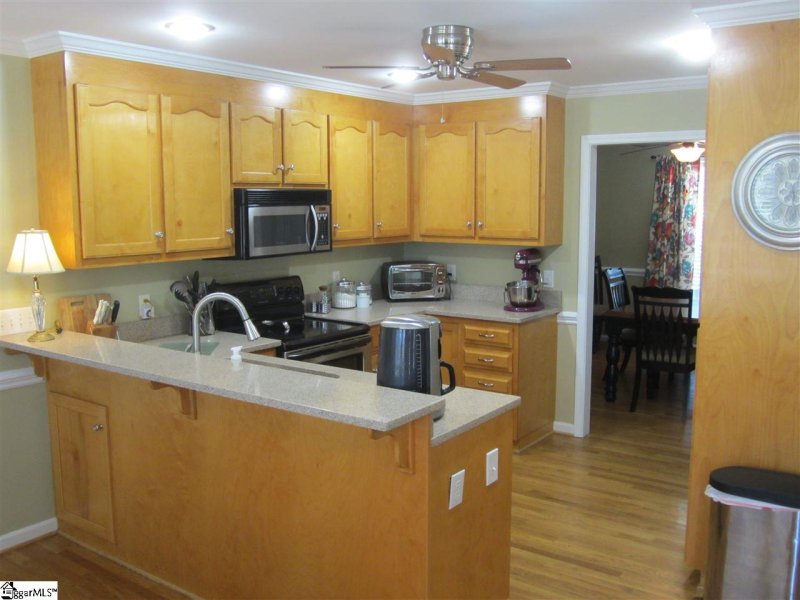 Property image 5 at 8 Fieldwood Lane, Simpsonville, SC 29681