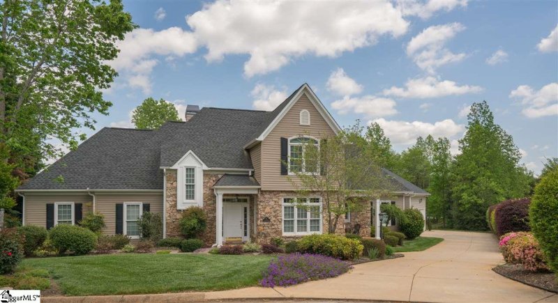 Property image 2 at 5 Lanshore Court, Taylors, SC 29687