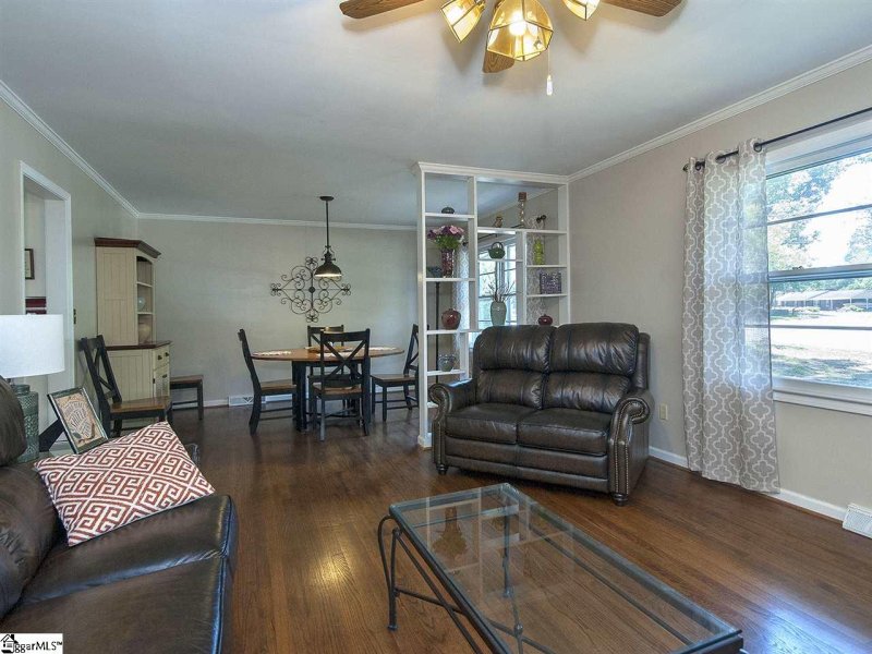 Property image 5 at 2 Sherbrook Lane, Taylors, SC 29687