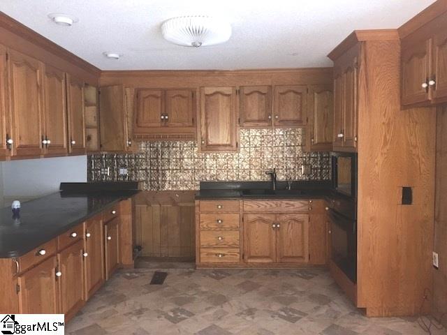 Property image 2 at 2 Heathwood Circle, Taylors, SC 29687