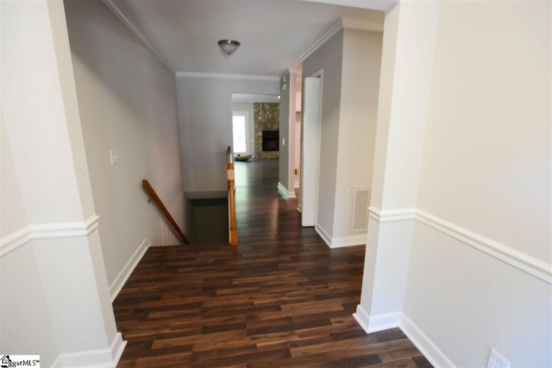 Property image 2 at 15 Creekside Way, Greenville, SC 29609