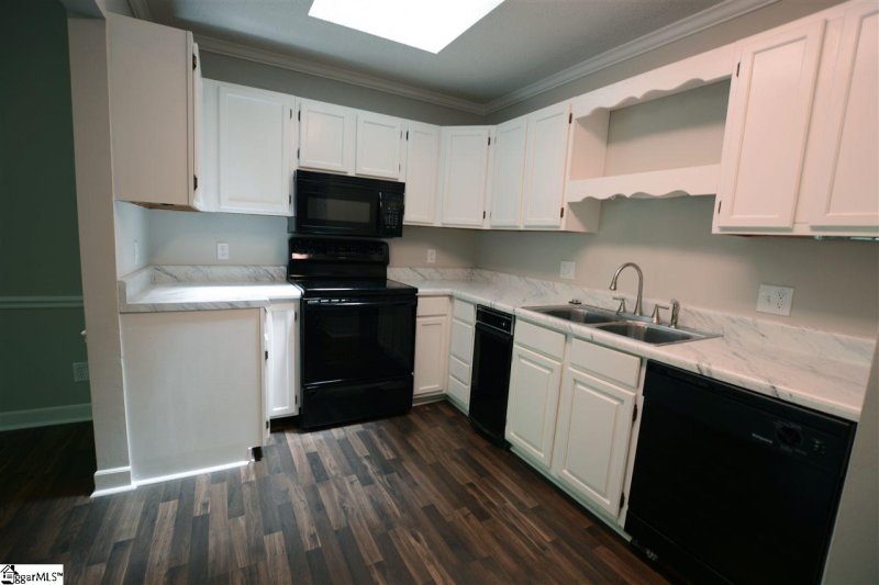 Property image 4 at 15 Creekside Way, Greenville, SC 29609