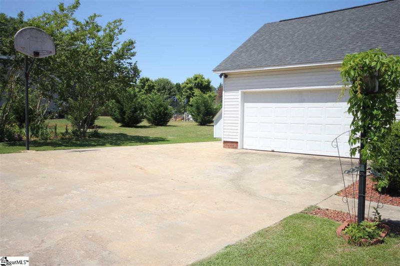 Property image 2 at 2722 HIGHWAY 86, Piedmont, SC 29673