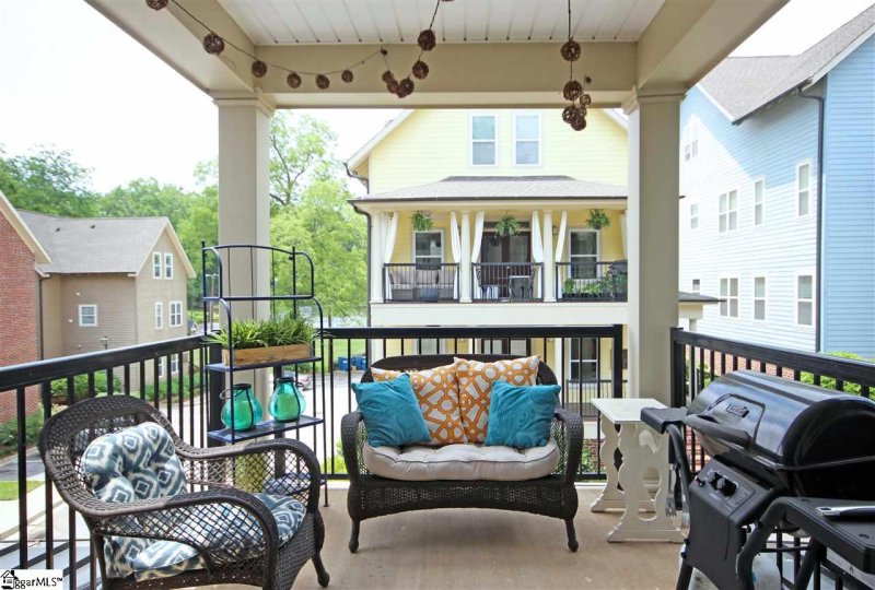 Property image 2 at 204 E Park Avenue, Greenville, SC 29601