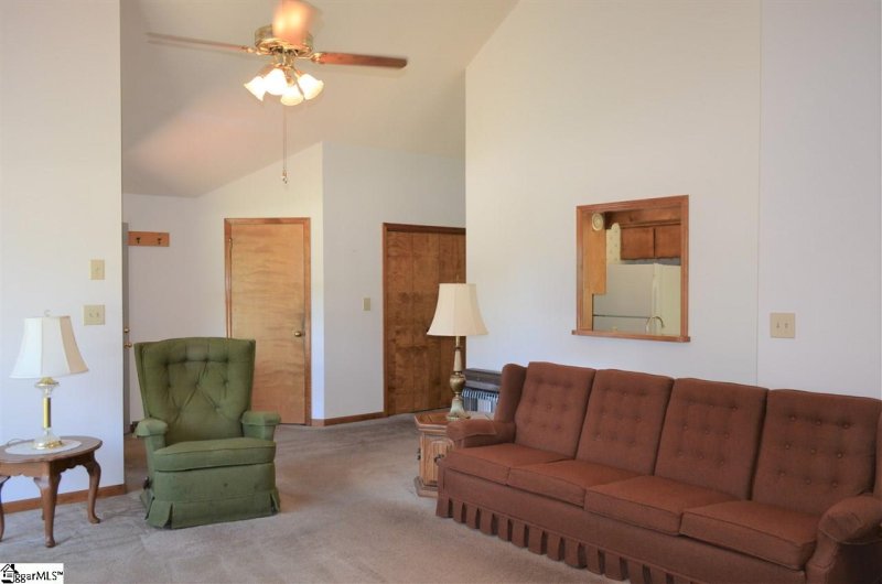 Property image 5 at 403 Greenridge Drive, Moore, SC 29369