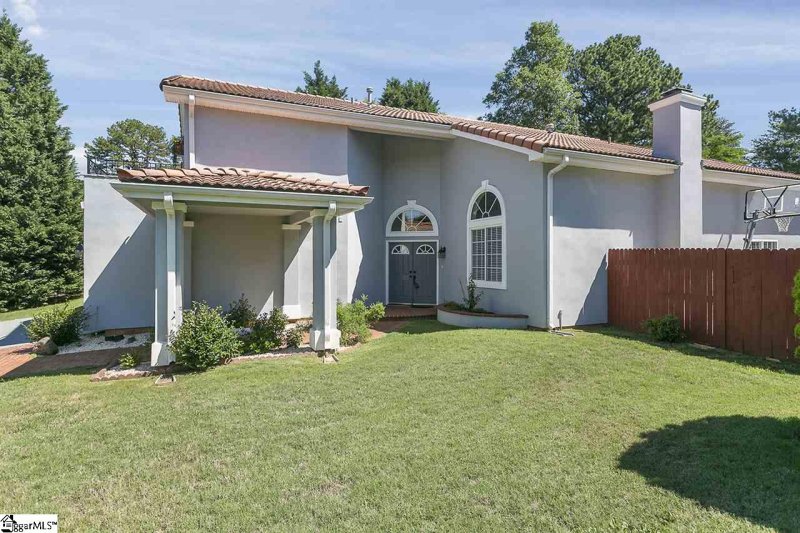 Property image 4 at 111 Chetsworth Lane, Greenville, SC 29607