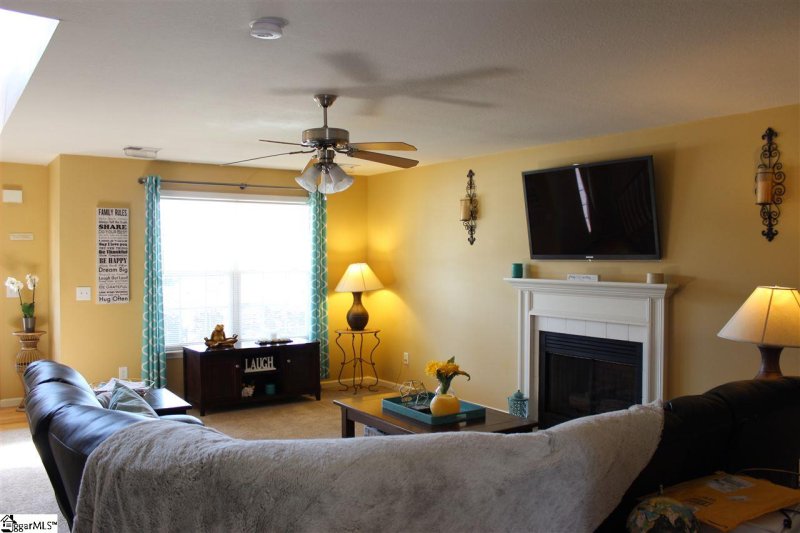 Property image 4 at 5 Clematis Drive, Taylors, SC 29687