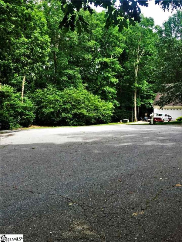 Property image 3 at 135 Fleetwood Drive, Liberty, SC 29657