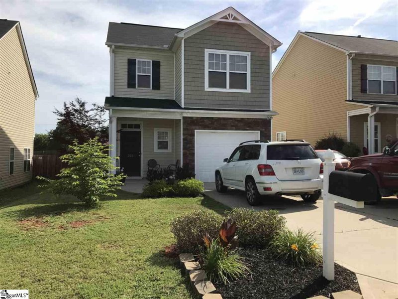 305 Stonewood Crossing Drive