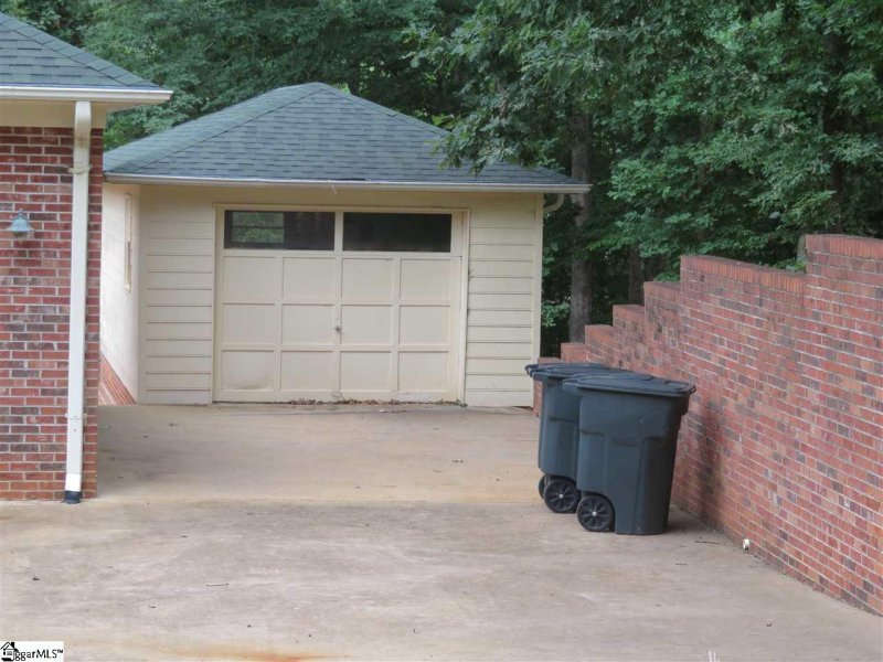 Property image 2 at 165 Timberlake Circle, Inman, SC 29349