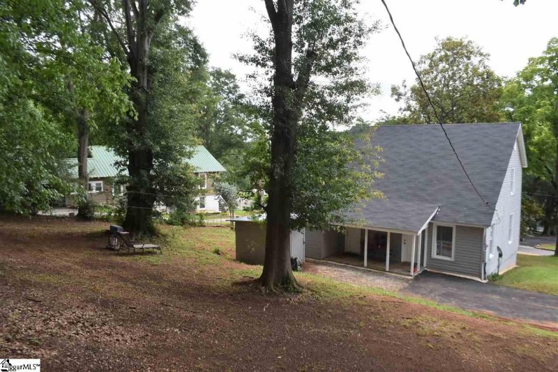 Property image 3 at 2356 Racing Road, Greer, SC 29651