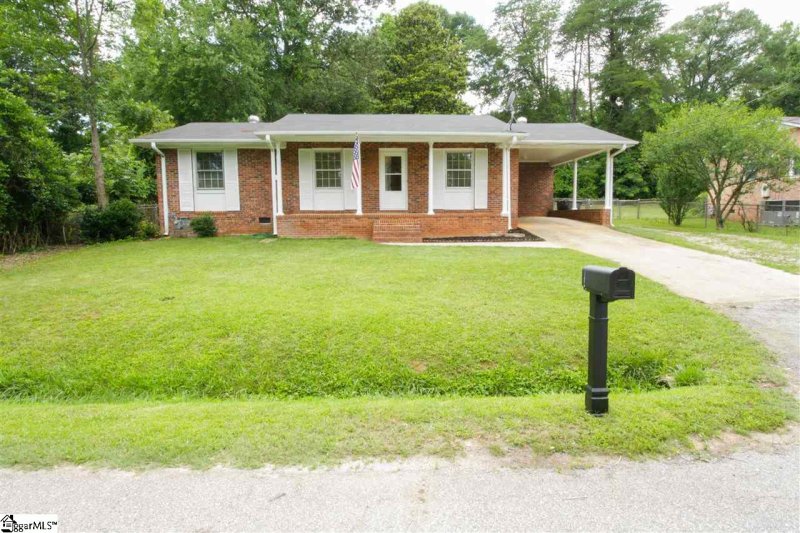 Property image 2 at 10 Melody Lane, Greenville, SC 29617