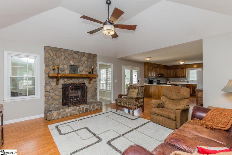 Property image 2 at 112 Atherton Way, Greer, SC 29650