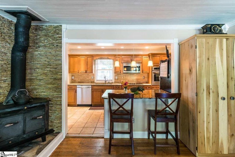 Property image 5 at 205 Farrar Lane, Greer, SC 29650