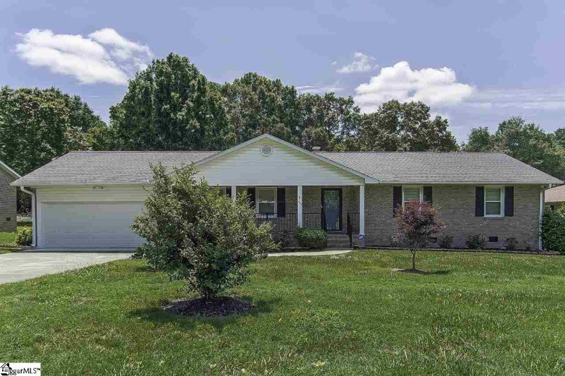 Property image 3 at 445 Royal Oak Drive, Spartanburg, SC 29302