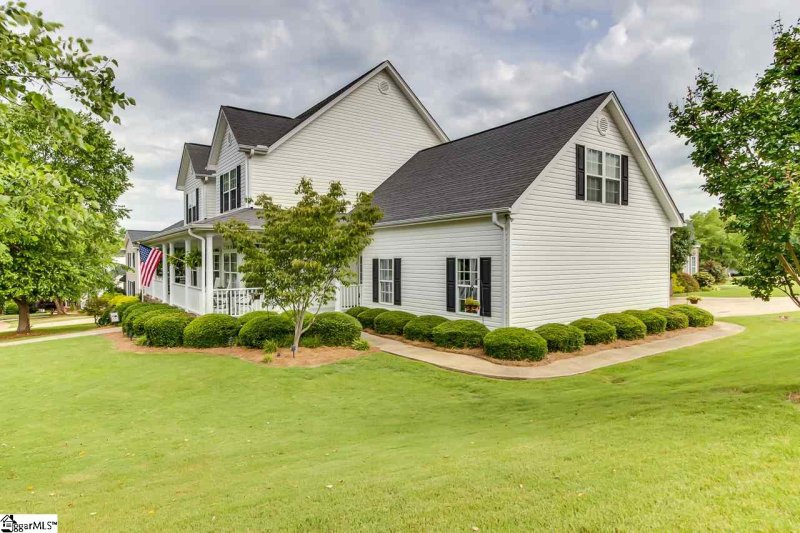 Property image 3 at 202 Grayson Drive, Travelers Rest, SC 29690