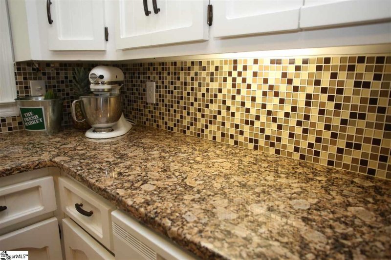 Property image 5 at 15 Holmsby Lane, Taylors, SC 29687