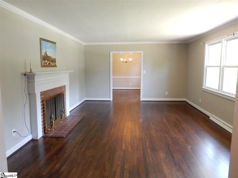 Property image 2 at 11 Ivy Trail, Greenville, SC 29615