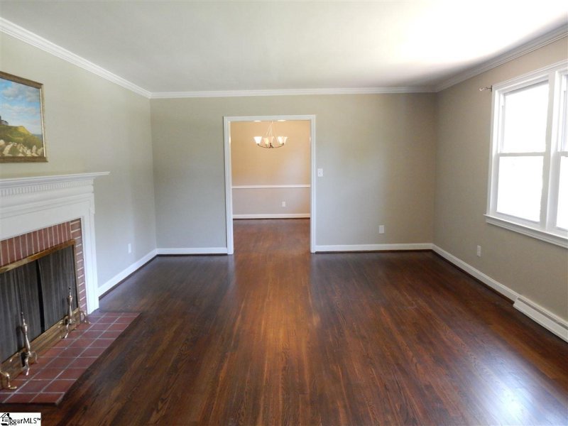 Property image 4 at 11 Ivy Trail, Greenville, SC 29615