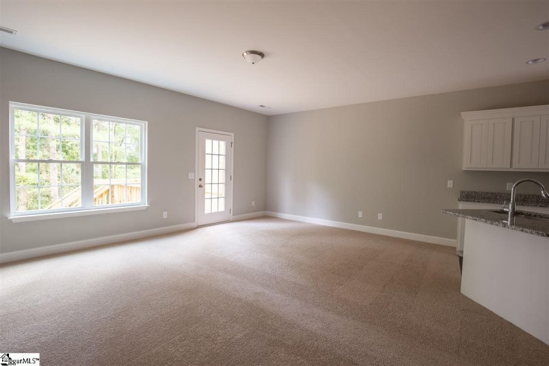 Property image 4 at 125 VILLAGE Court, Greer, SC 29651