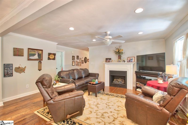 Property image 4 at 361 Lake Forest Drive, Spartanburg, SC 29307